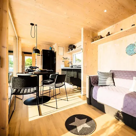 Dom wakacyjny By Interhome Drage